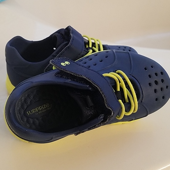 Shoes - Picture 3 of 3